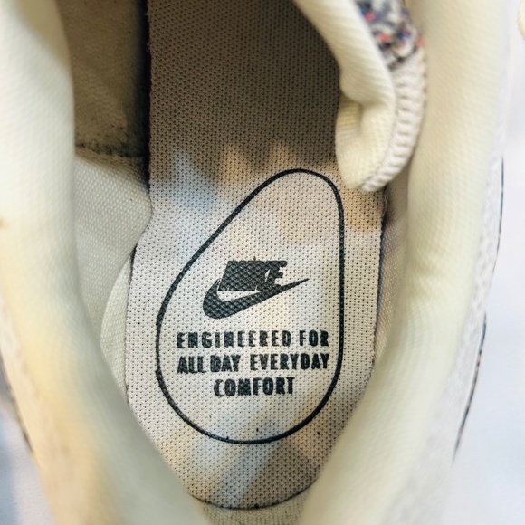 Nike Air Max 1SE Running Trainers    Like New Condition - Picture 10 of 10